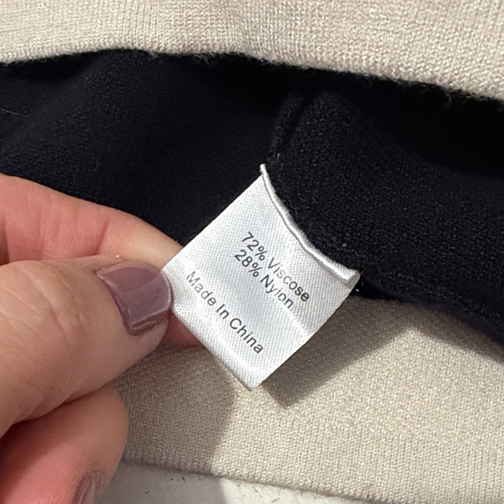 Tuckernuck Navy and Cream Cardigan Size XXL - Picture 10 of 11